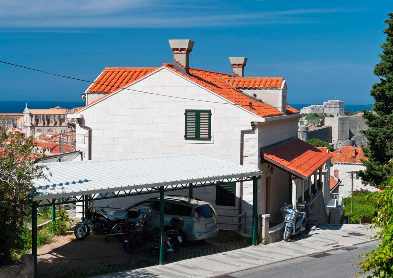 Lora Sea & Oldtown View With Parking Apartment *