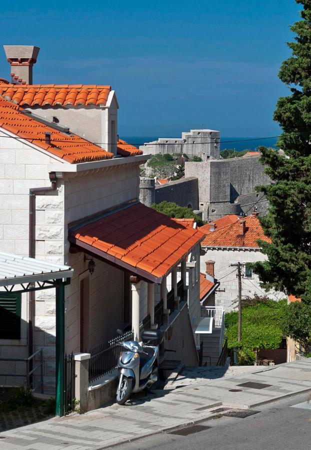 Lora Sea & Oldtown View With Parking Apartment